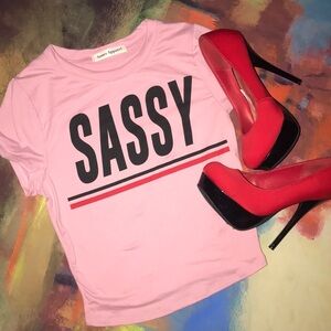 Annes Apparel | Sassy Logo Crop T-shirt